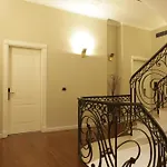 Monun Boutique Tirana