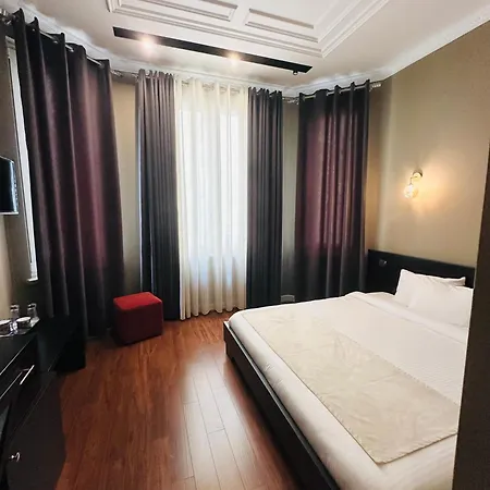 Monun Boutique Tirana