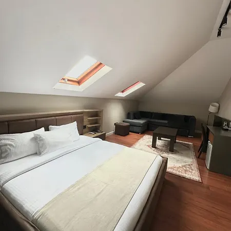 Monun Boutique 3* Tirana