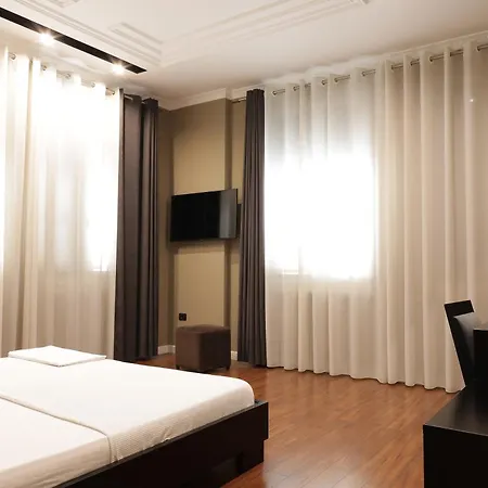 Monun Boutique Tirana