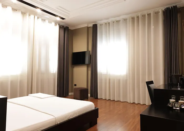 Monun Boutique Tirana